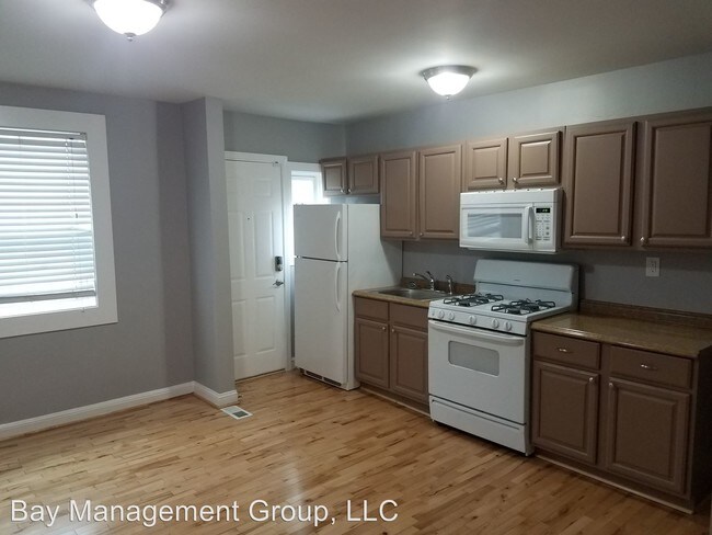 Building Photo - 2 br, 2 bath House - 1427 Broening Hwy