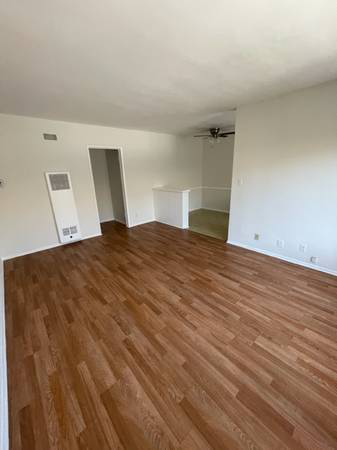 Primary Photo - 720 Crenshaw Blvd