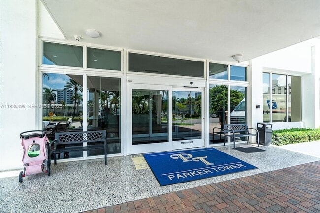 Foto del edificio - 3140 S Ocean Dr