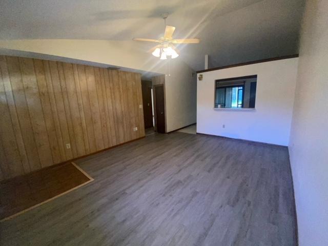 Foto del edificio - 1255 Shady Pines Ln