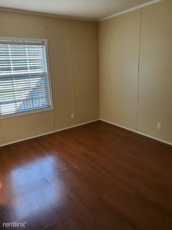 Building Photo - 4 br, 2 bath Mobile Home - 1126 Pint Cir
