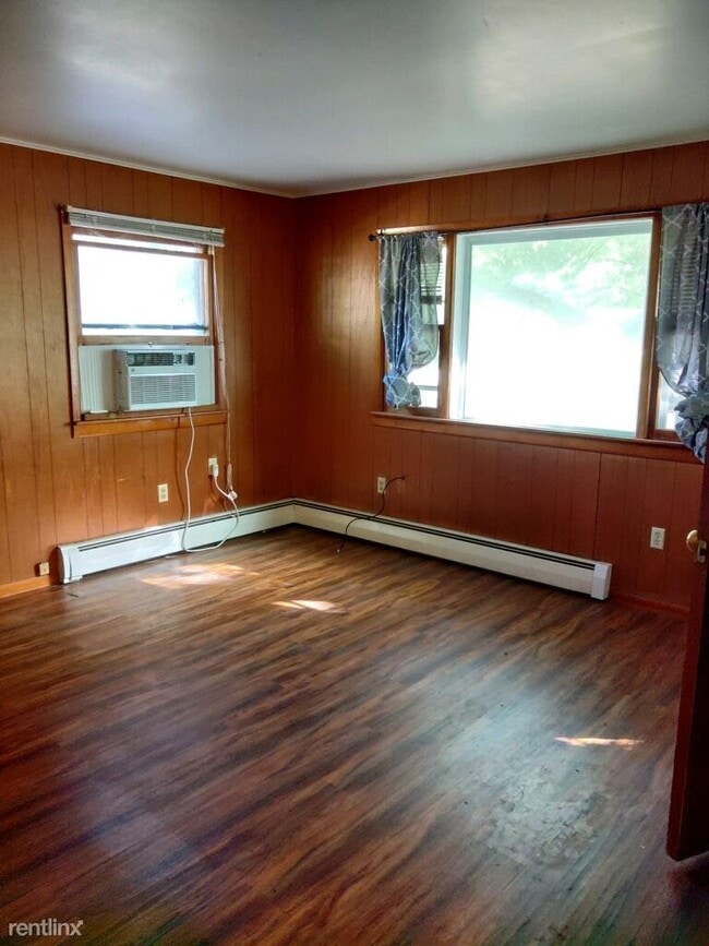 Building Photo - 2 br, 1 bath Duplex - 208 Miami Street 208