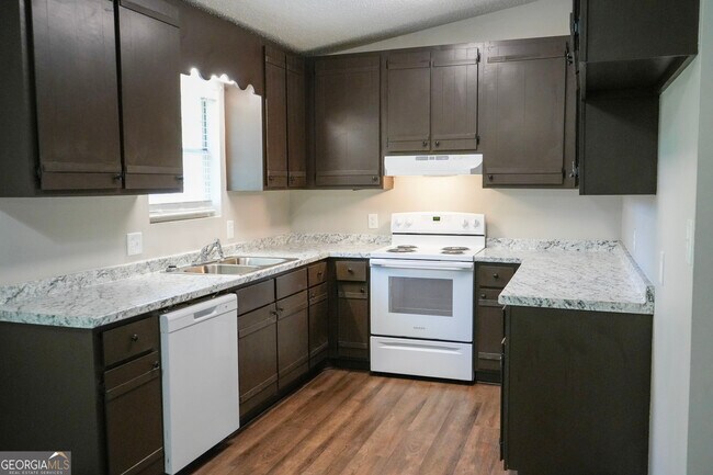Foto del edificio - 222 Parker Dairy Rd
