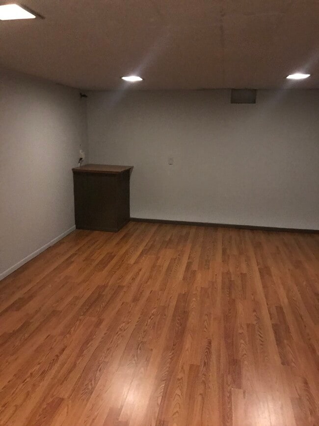 Foto del edificio - 11455 W Forest Home Ave