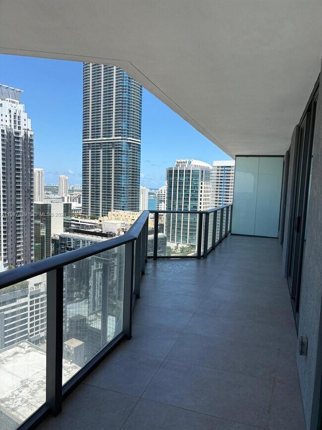 Foto del edificio - 1300 S Miami Ave
