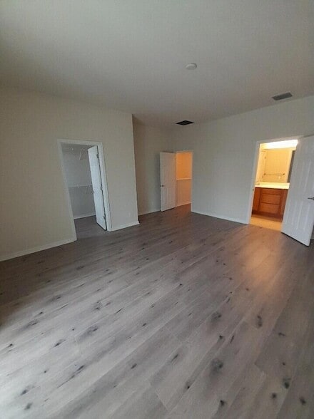 Foto del edificio - 3242 S Caroline Dr