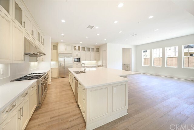 Foto del edificio - 17302 Eucalyptus Ln