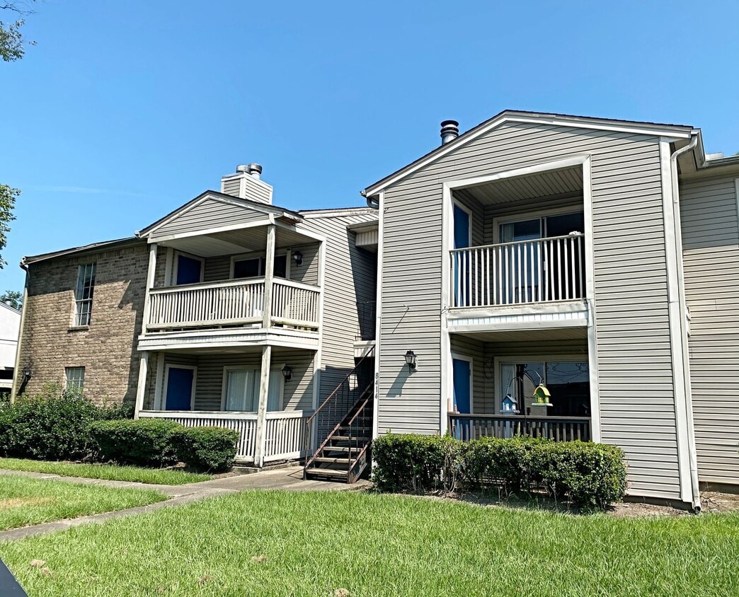 Foto principal - 8428 Glen Meadow Ln