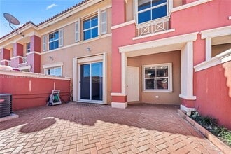 Building Photo - 6141 NW 115th Pl