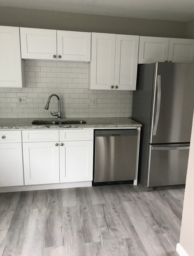 Foto del edificio - 5411 Alcott St