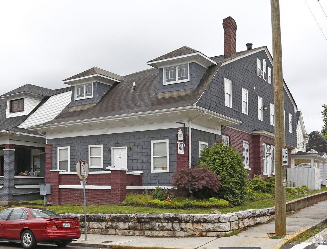 1220 Clinch, Knoxville, TN 37916 Apartments in Knoxville, TN