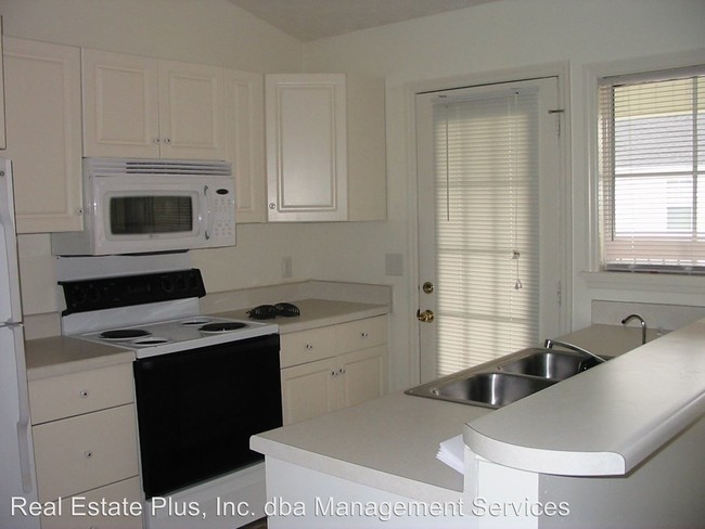 Building Photo - 2 br, 2 bath Apartment - 133 John Court