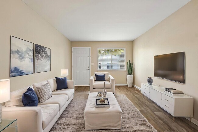 Building Photo - Somerset Apartments