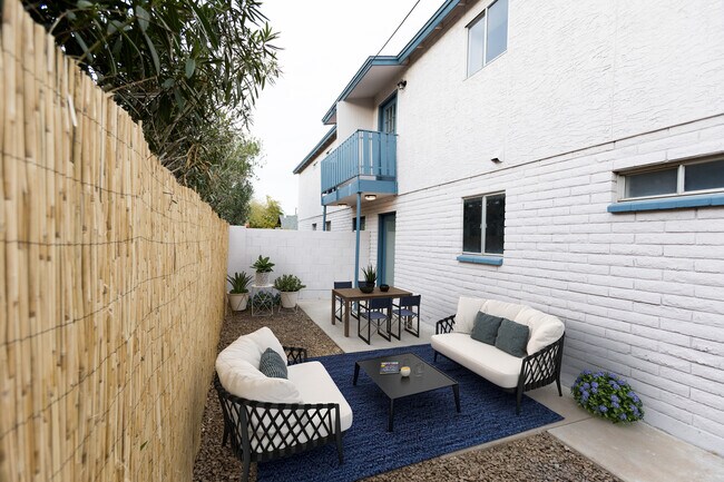 Photo - 85 W Willetta St Apartments