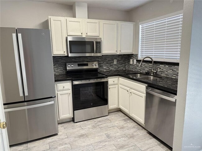 Building Photo - 4007 Santa Fabiola St