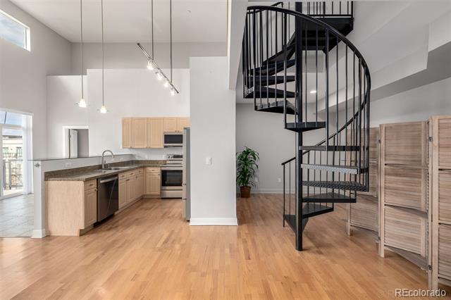 Foto del edificio - 5677 S Park Pl