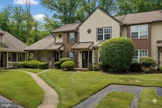 Building Photo - 112 Appletree Ct