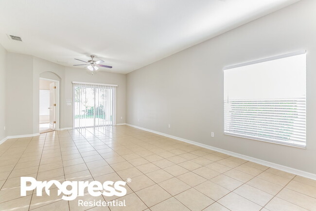Building Photo - 15122 Stonebriar Way