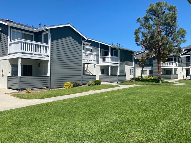 Harbor VIllage - Harbor Village Apartments