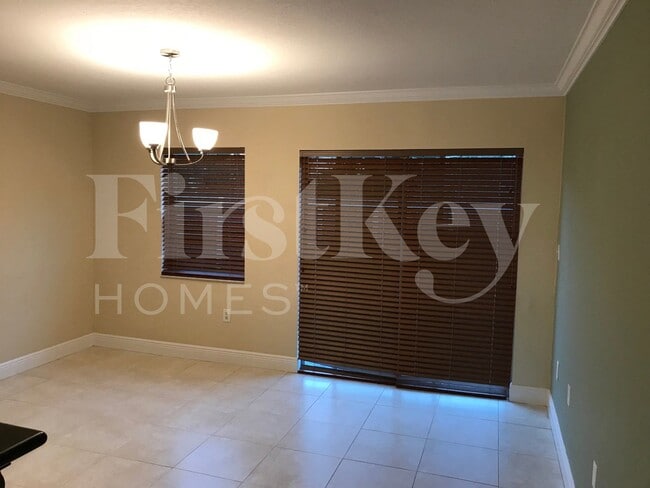 Foto del edificio - 12827 SW 256th Terrace