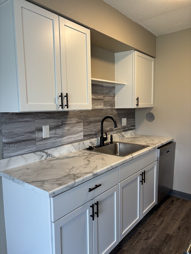 Foto del edificio - 1705 Edgewood Dr NW