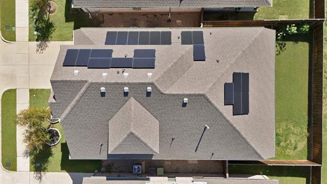 Building Photo - 2003 Oleander St