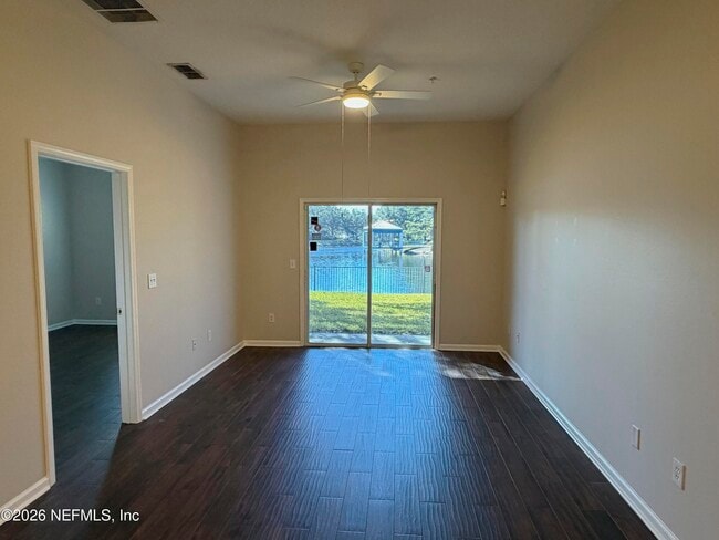 Foto del edificio - 8212 White Falls Blvd