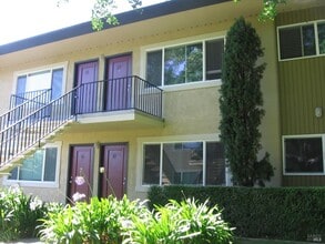 Building Photo - 2060 Wilkins Ave
