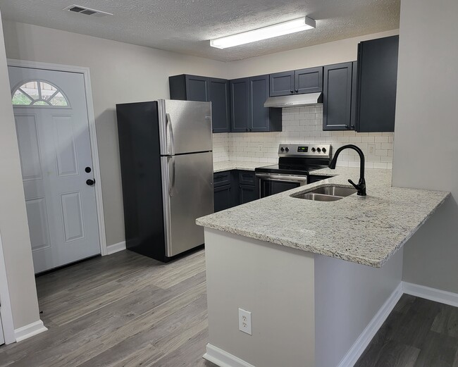 Foto del edificio - 5211 Crystal Ct