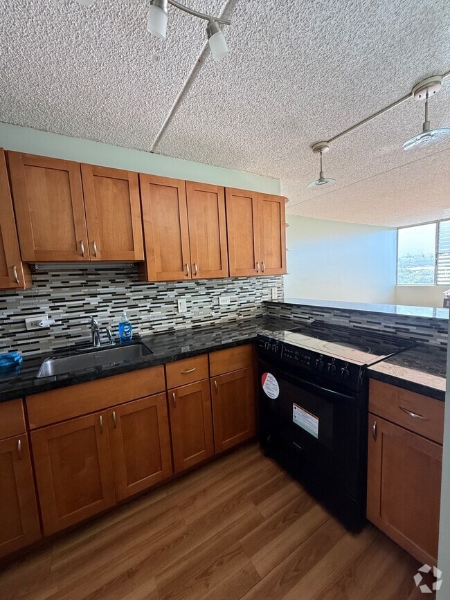 Building Photo - 111 Kahului Beach Rd