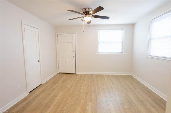 Foto del edificio - 504 Beacon Rd