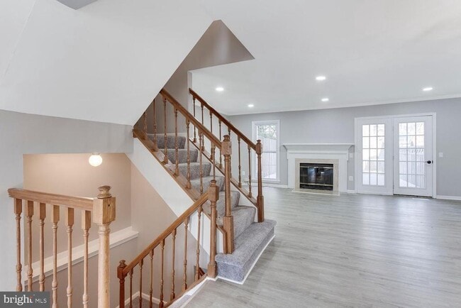 Building Photo - 304 Crescendo Way