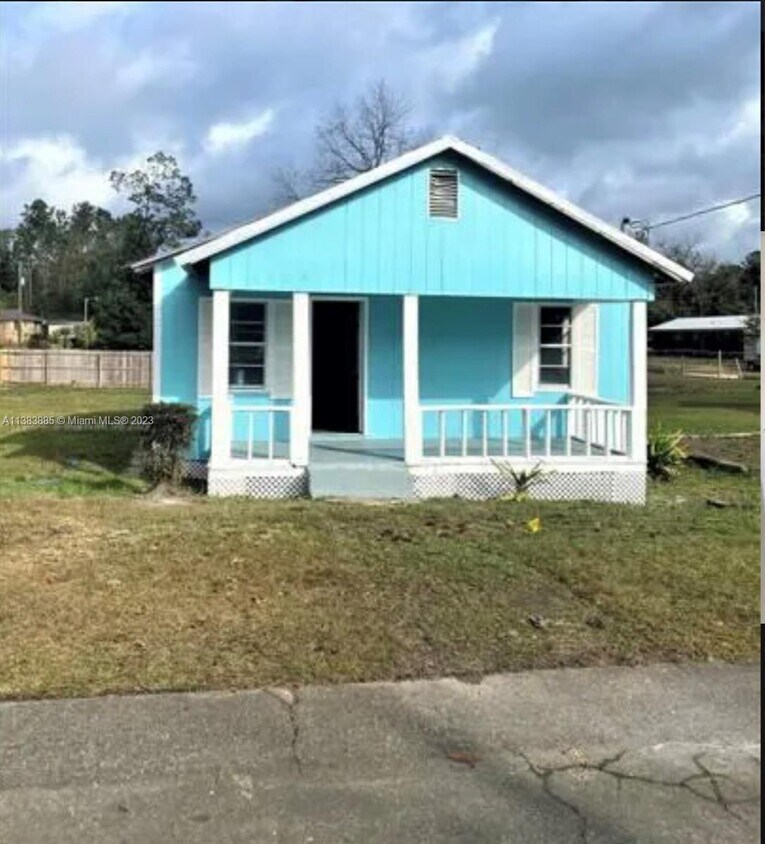 Primary Photo - 4138 Herring Ave