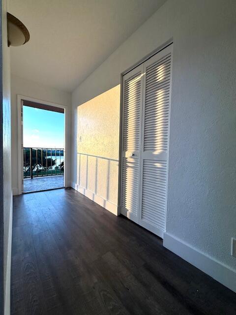 Foto del edificio - 4570 NW 18th Ave