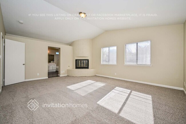 Foto del edificio - 4640 Vitrina Ln