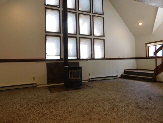 Foto del edificio - Spacious 3 Bed/2 Bath Home