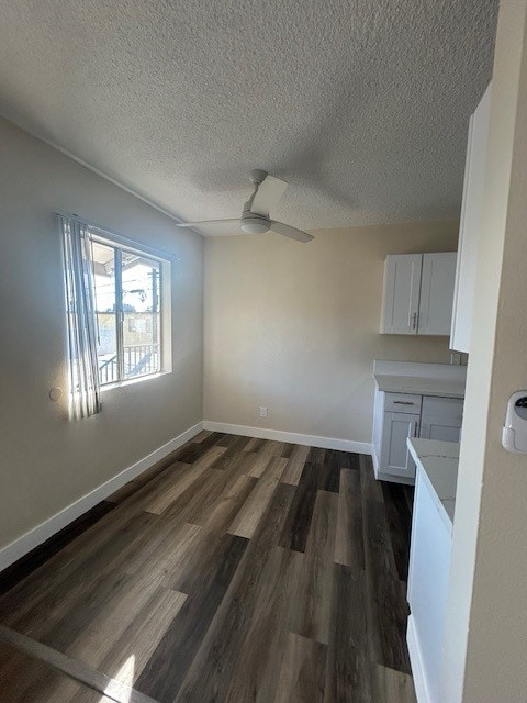 Building Photo - 921 S Trident St