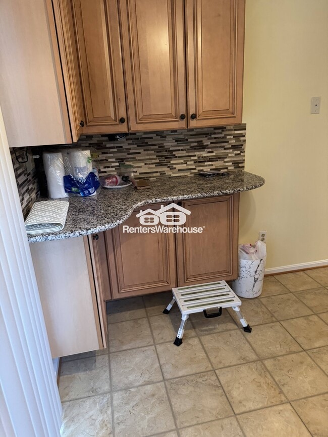 Foto del edificio - 7107 Avesbury Ln