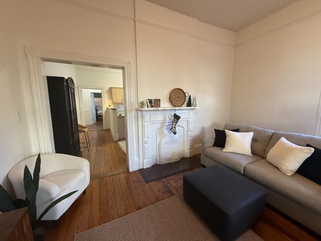 Building Photo - 605 Harrison St