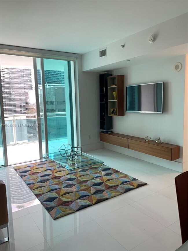 Building Photo - 950 Brickell Bay Dr