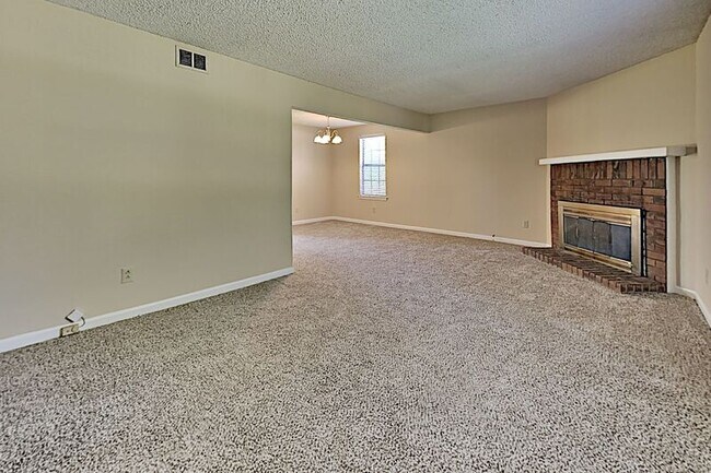 Foto del edificio - 1211 N Graycroft Ave