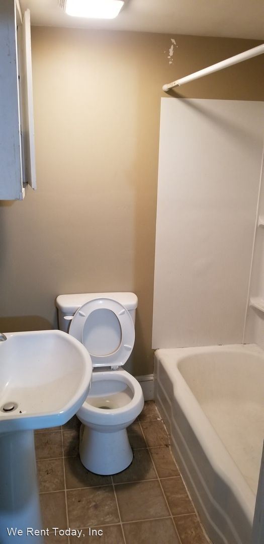 Foto del edificio - 2 br, 1 bath House - 3520 N. Church Street