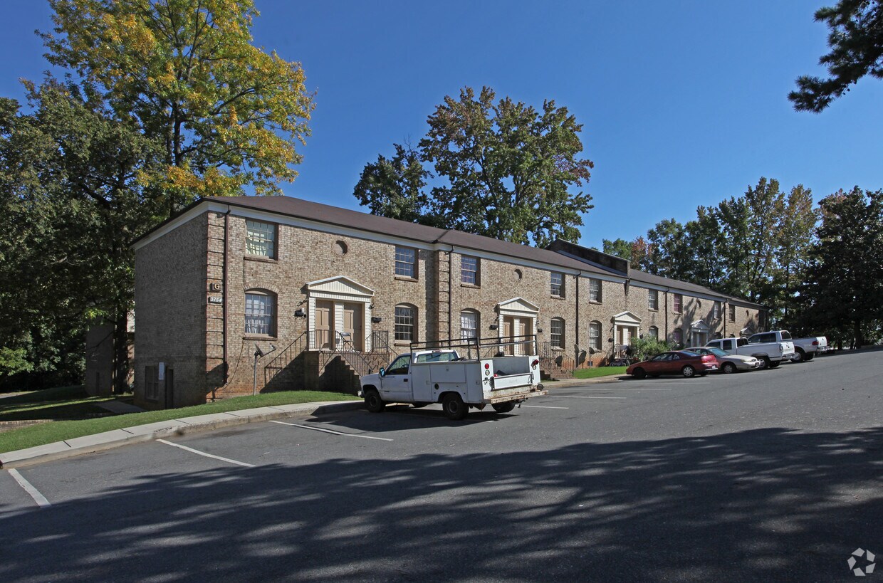 Foto principal - Granville Townhouse Apartments