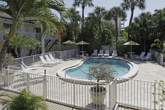 Beach Villas In Deerfield Apartments Fl Beach Villas In Deerfield Swimming Pool