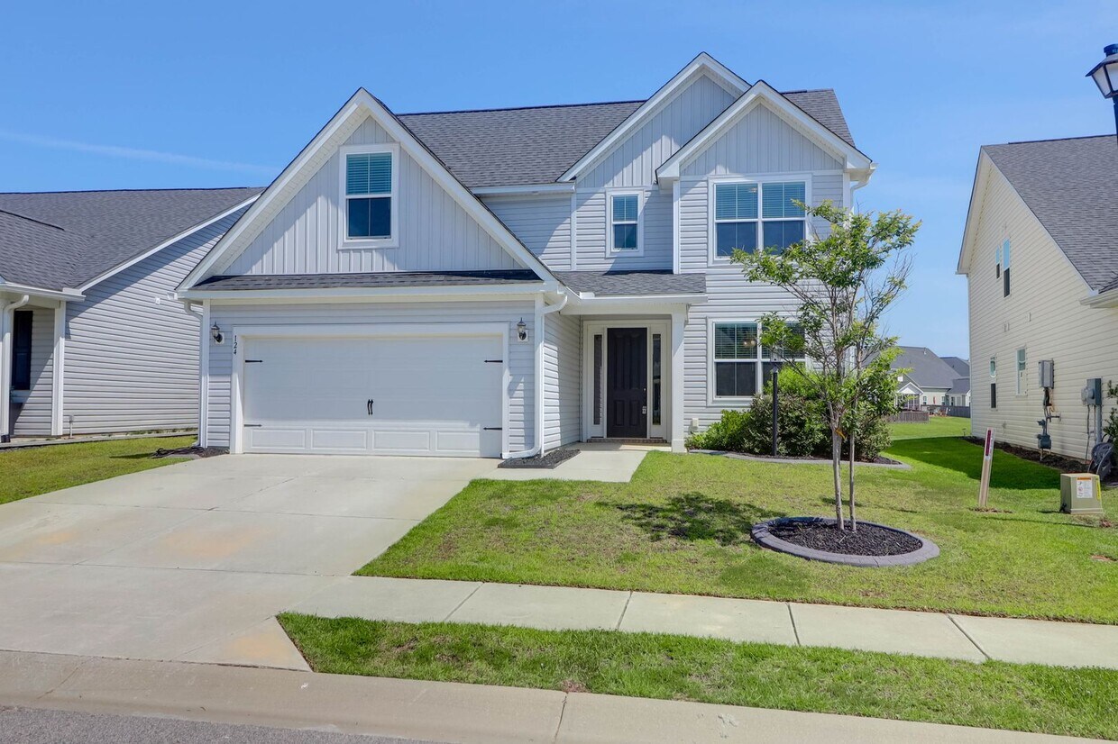 Primary Photo - Pristine and Calm Home in Moncks Corner