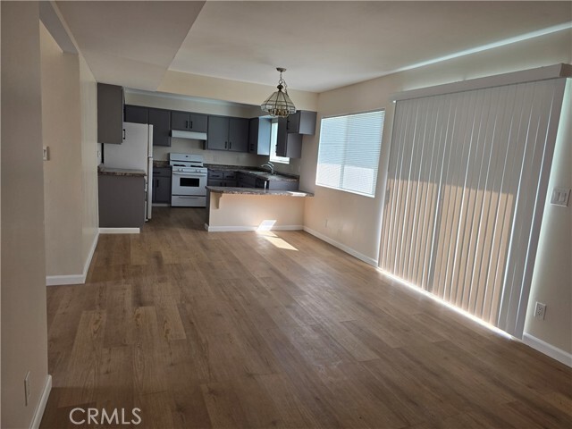 Foto del edificio - 1408 W 220th St