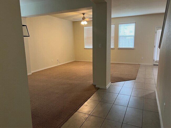 Building Photo - 109 White Sage Ln