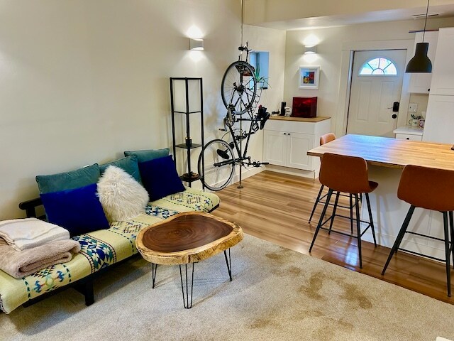 Foto principal - 1107 Illinois St