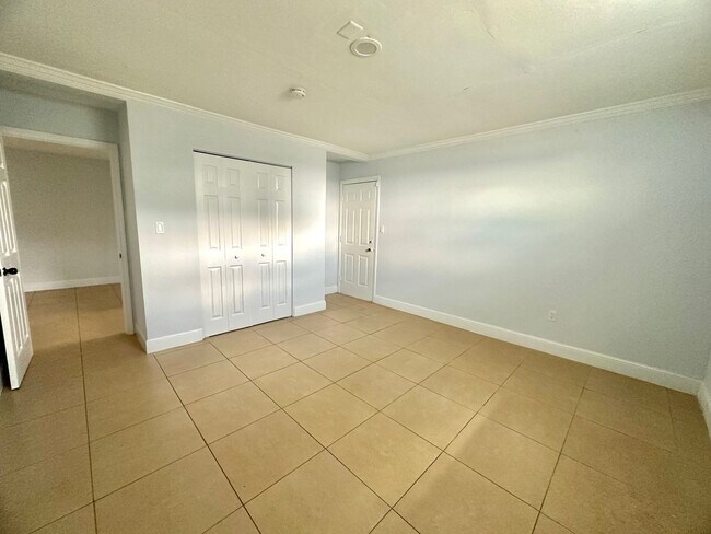 Foto del edificio - 2 Bed 2 Bath Apartment Near Downtown Fort Myers
