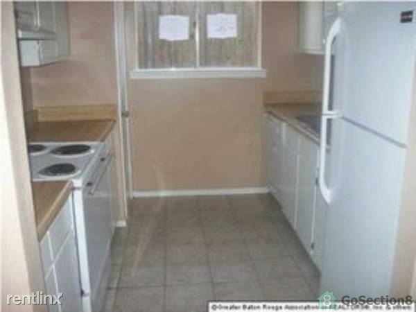 Primary Photo - 1404 Jasper Ave